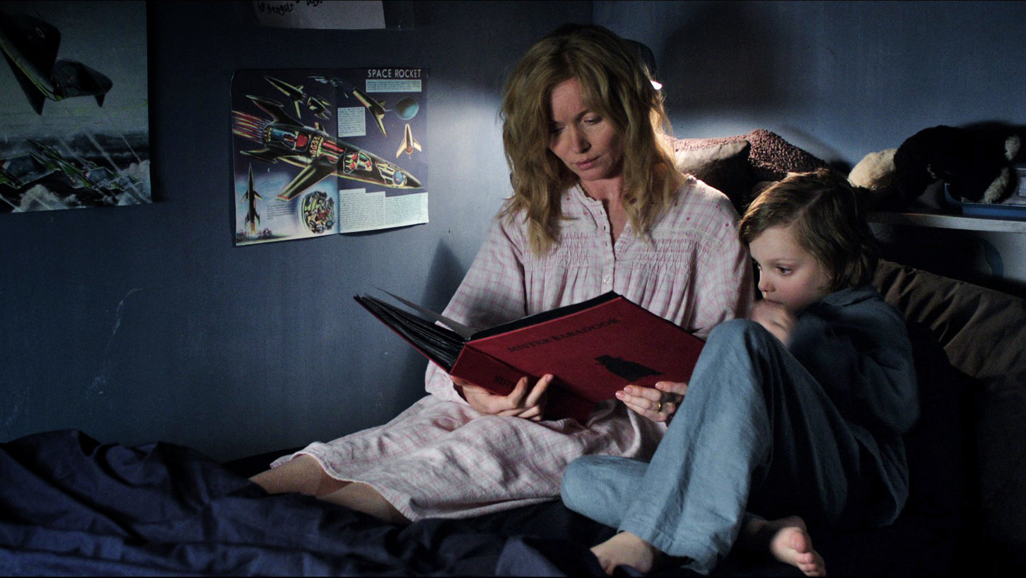 the babadook (2015) reading the book